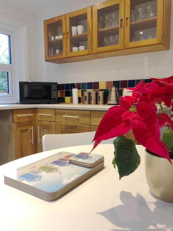 Summer Breeze. 3-Bed Apartment Close To The Beach Bournemouth Exteriör bild