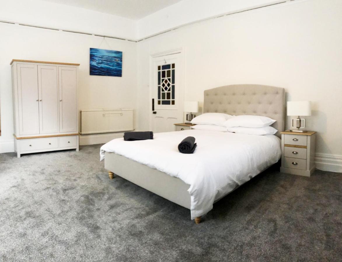 Summer Breeze. 3-Bed Apartment Close To The Beach Bournemouth Exteriör bild