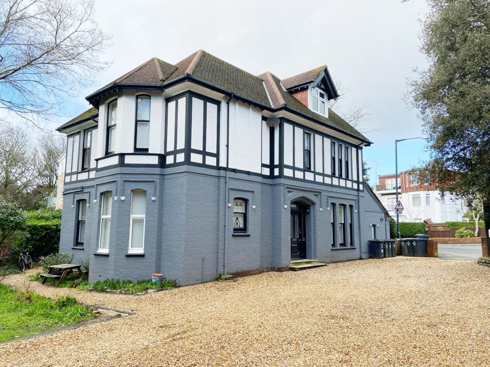 Summer Breeze. 3-Bed Apartment Close To The Beach Bournemouth Exteriör bild